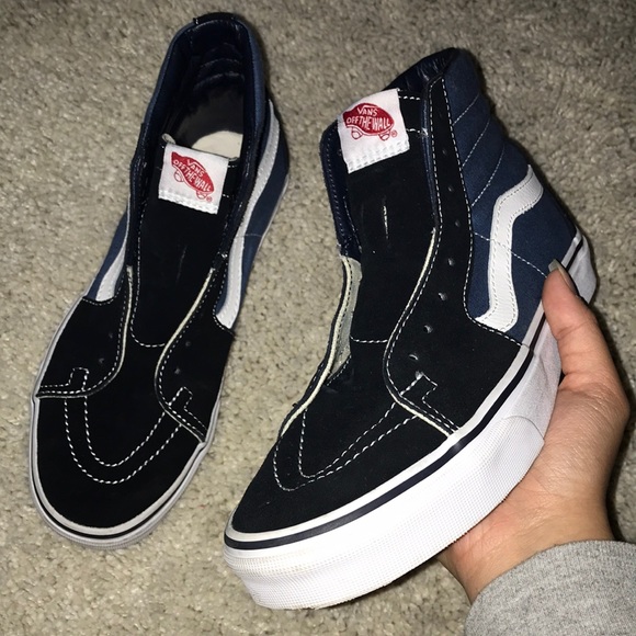 Old Skool Vans - Picture 1 of 1
